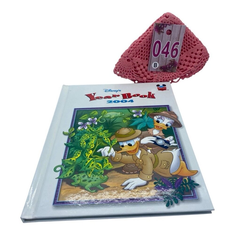 Vintage Disney's Collectors Year Book 2004